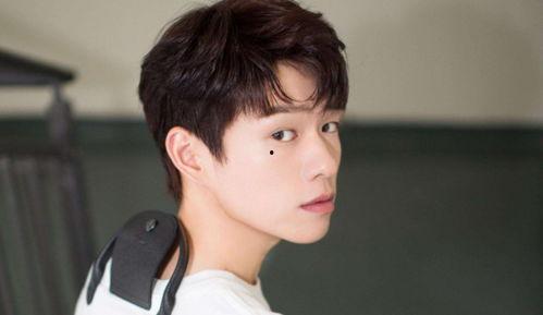 爱豆吃瓜娱乐酱刘昱晗